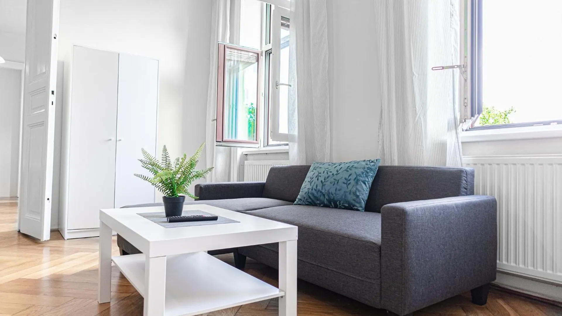 וינה Beautifull 2 Apt Side By Side Near Volksoper&Akh אוסטריה